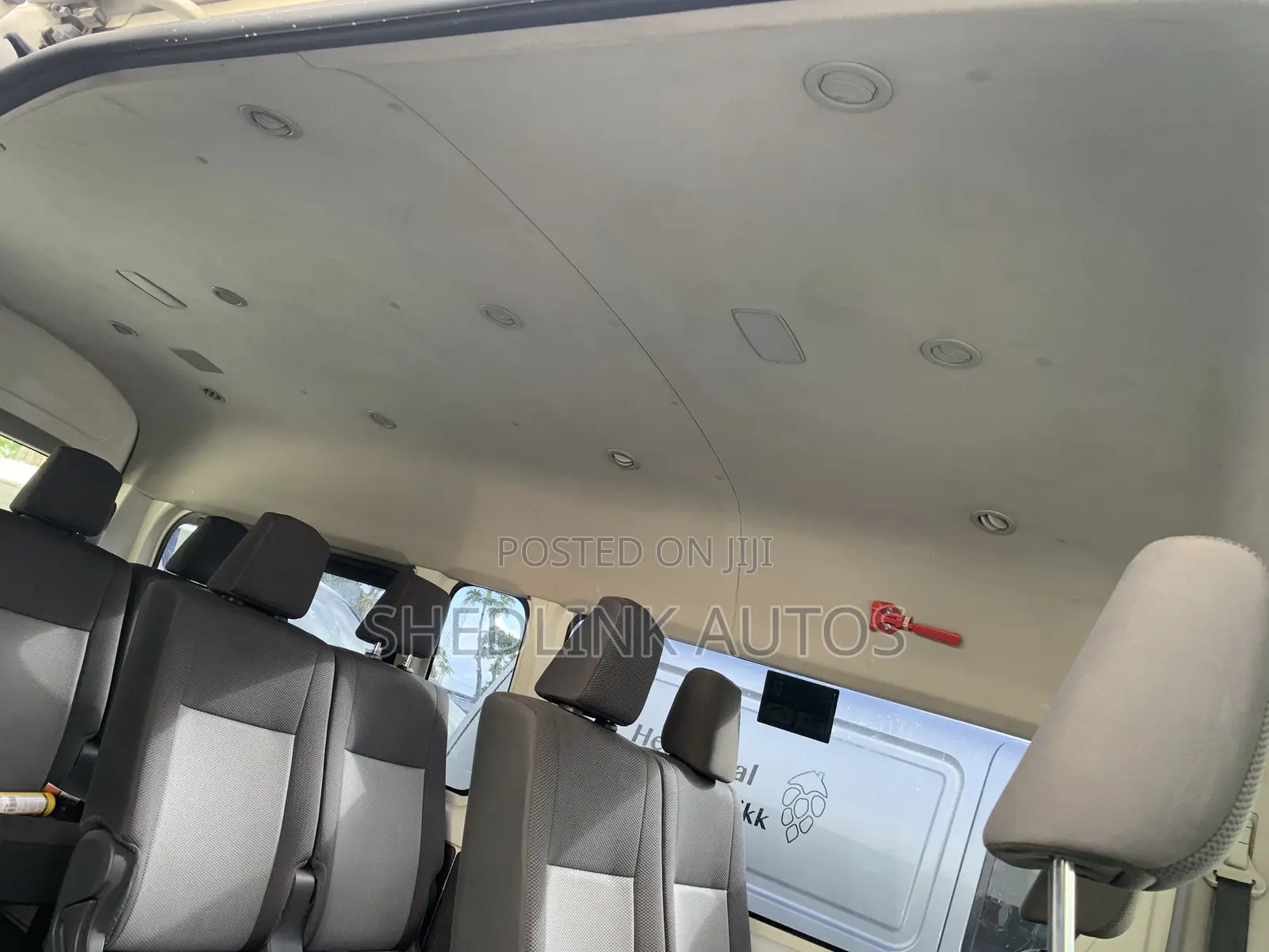 Toyota HiAce 2021 White