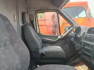 Mercedes-Benz Sprinter 2005