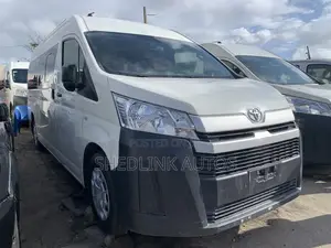 Toyota HiAce 2020 White