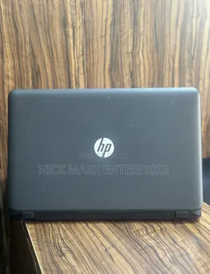 Laptop HP Pavilion 17 4GB AMD A6 HDD 500GB