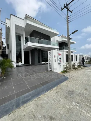 5bdrm Duplex in Ajah for sale