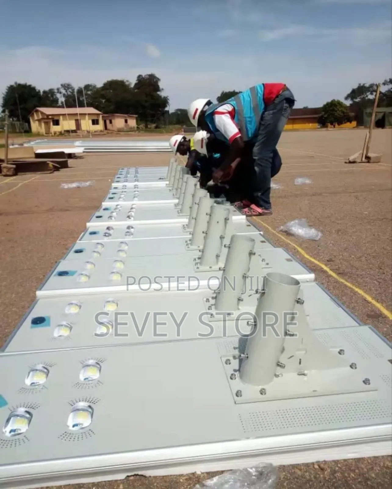 Integrated Solar Street Light for Roadside, Parks, Compounds