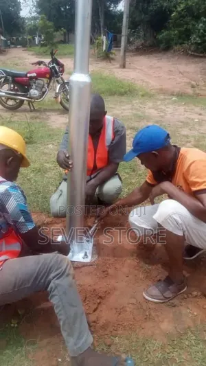 Integrated Solar Street Light for Roadside, Parks, Compounds