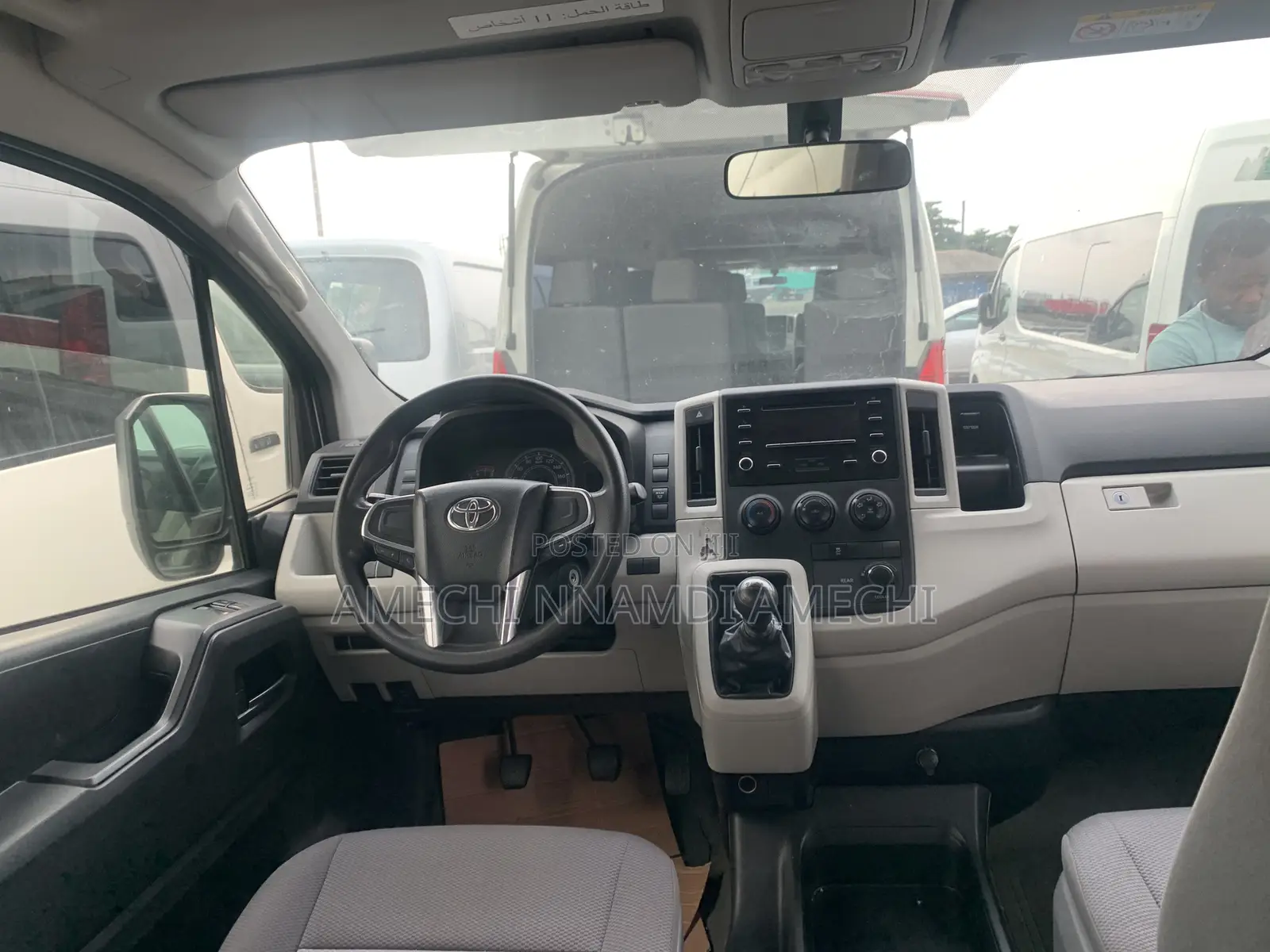 Toyota HiAce 2021 White