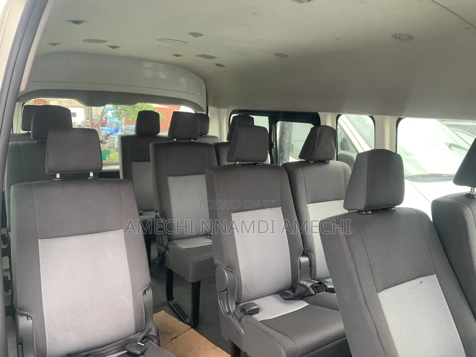 Toyota HiAce 2021 White