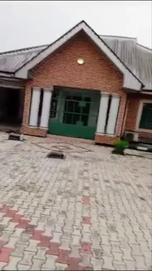 Photo - 4bdrm Bungalow in Eliohani, Rumudara ,, Port-Harcourt for sale