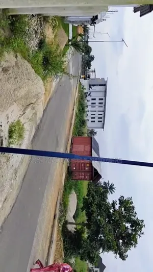For Sale : 61⁄2 Plots on G.U.Aker Rd, Eliozu Major Rd Ph