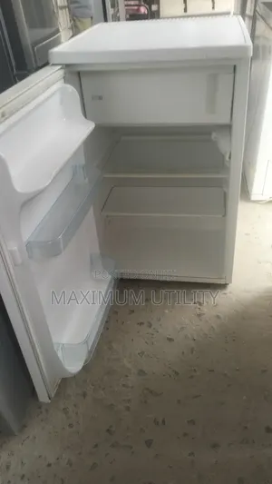 Zannusi Clean German Used Single Door Table Top Fridge