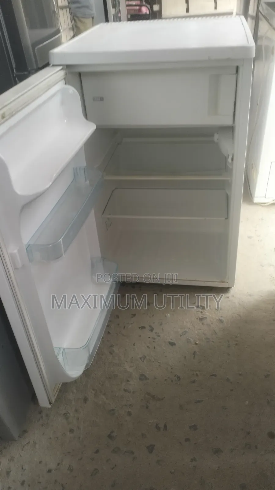 Zannusi Clean German Used Single Door Table Top Fridge