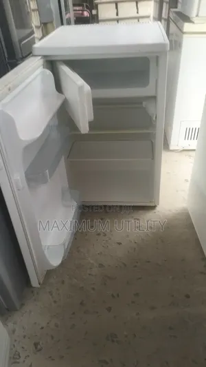 Zannusi Clean German Used Single Door Table Top Fridge