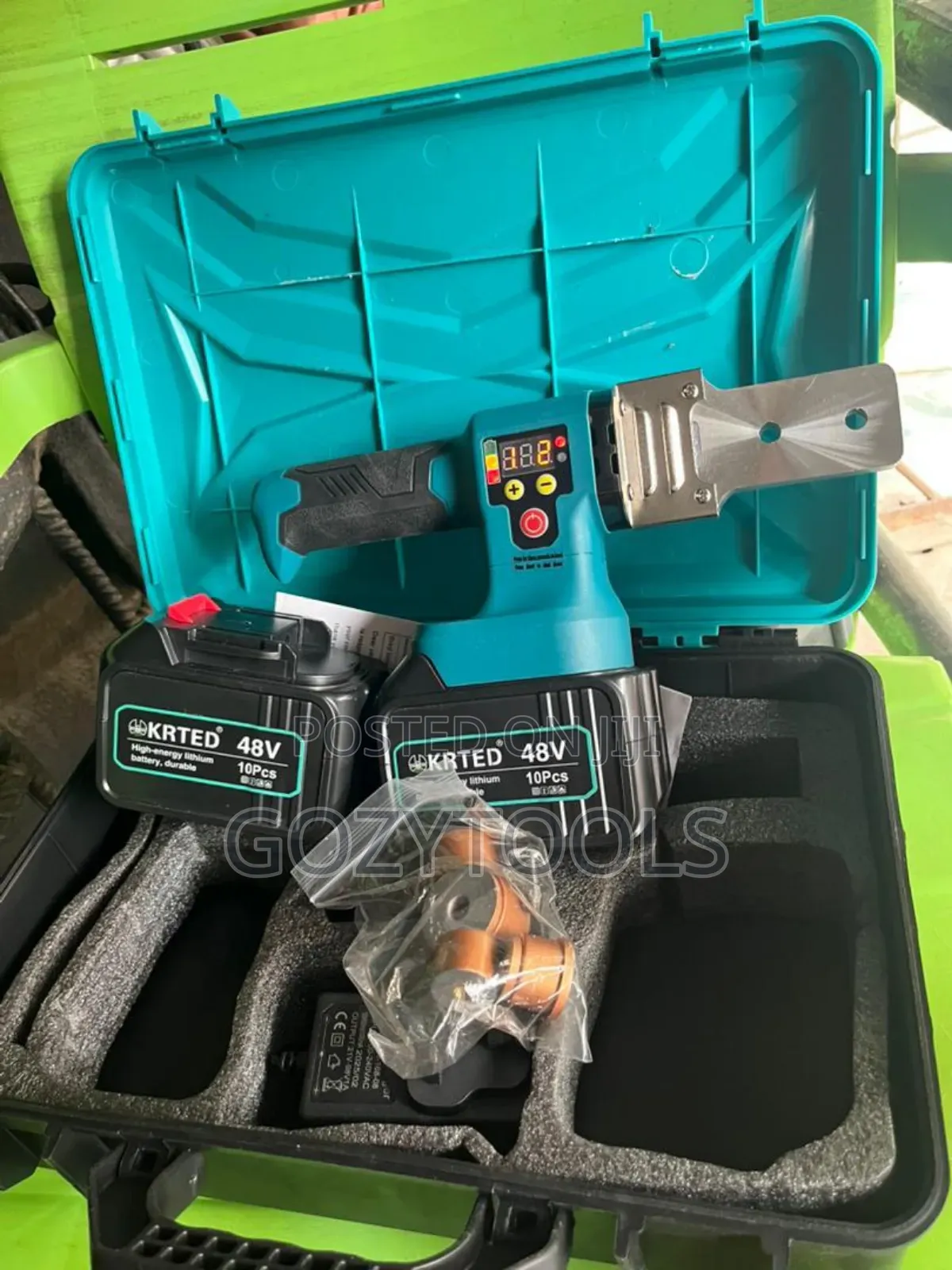 Cordless Pipe Cutting Machine