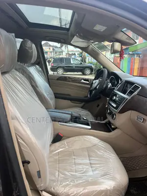 Mercedes-Benz M Class ML350 4MATIC 4dr SUV AWD (3.5L 6cyl 7A) 2014