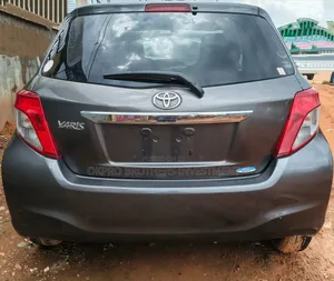 Toyota Yaris LE Hatchback 3dr 2012 Gray