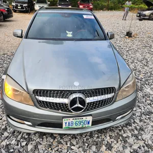 Photo - Mercedes-Benz C300 2008 Gray