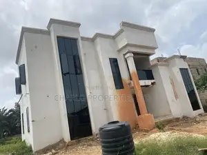 5bdrm Duplex in Benin City for sale