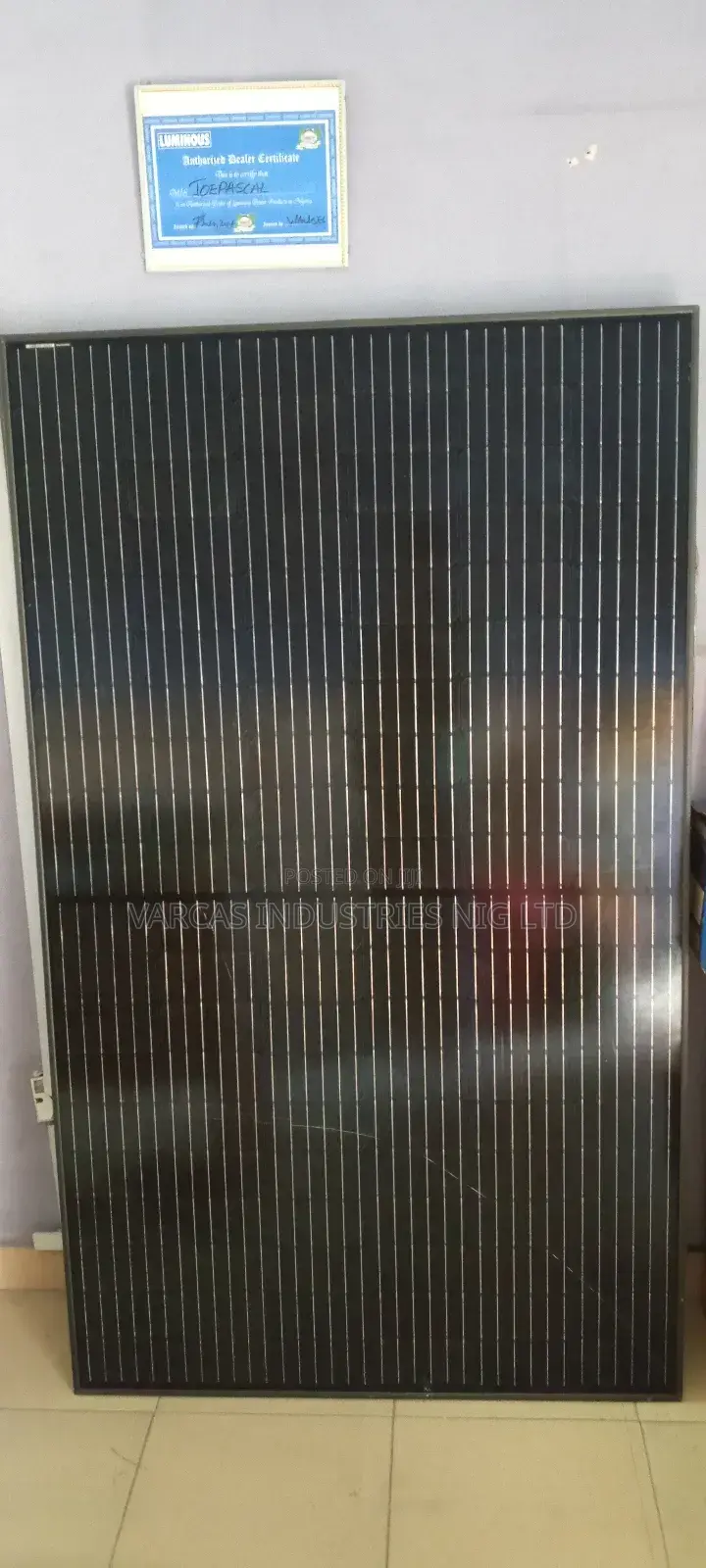 410watts Half Cut Black Panel