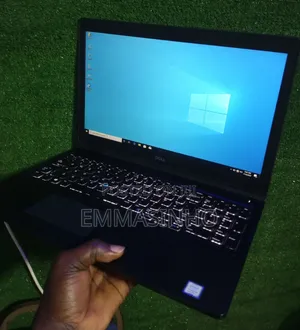 Laptop Dell Latitude 5590 8GB Intel Core i5 SSD 256GB