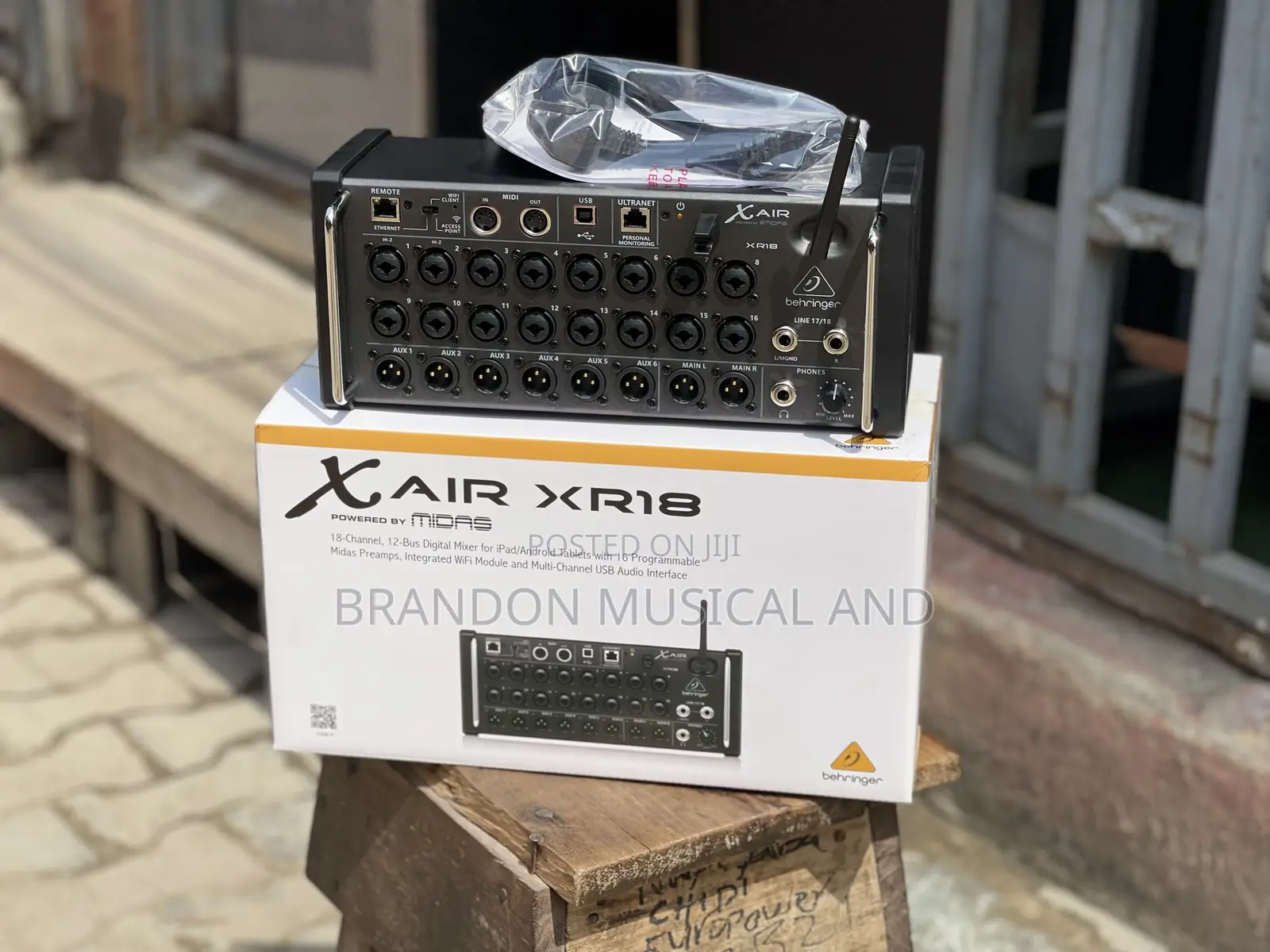 Behringer Digital Mixer