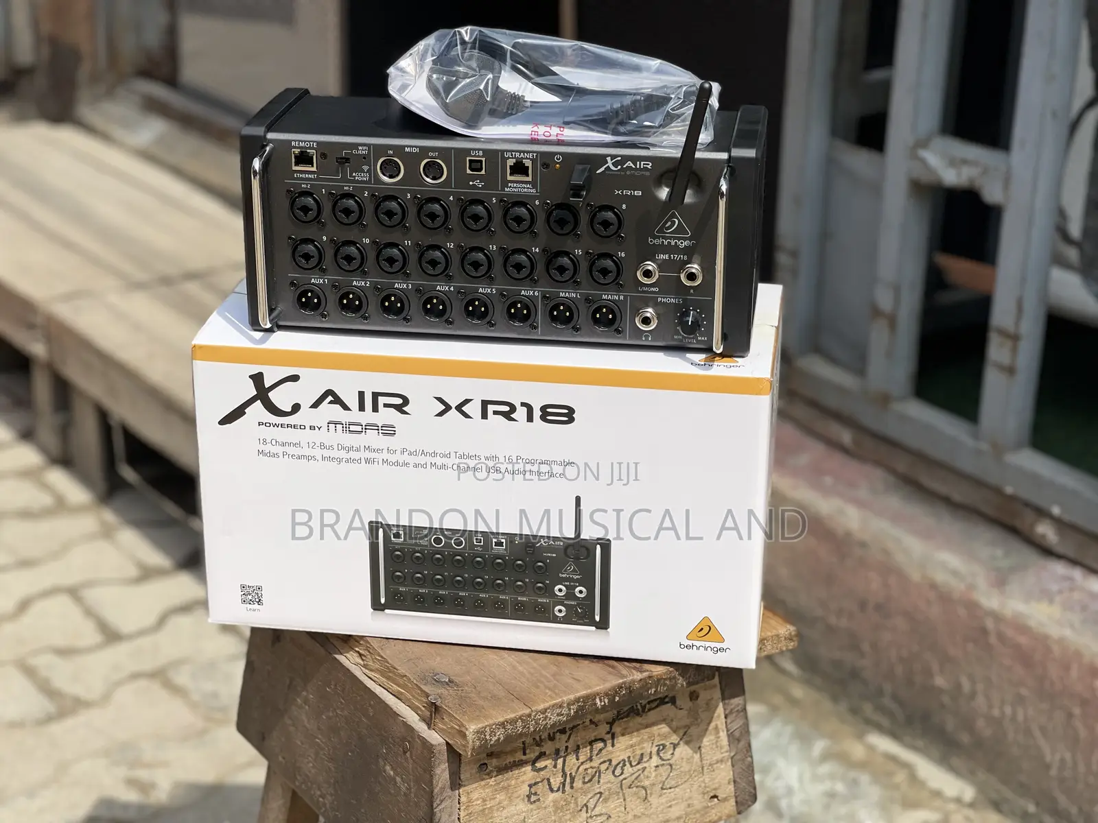 Behringer Digital Mixer