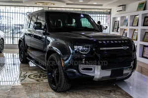 Land Rover Discovery HSE R-Dynamic 2023 Black