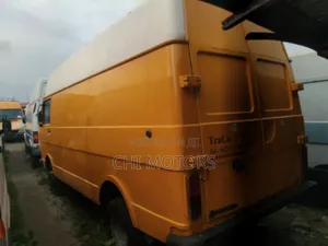 Volkswagen LT 2002 Yellow