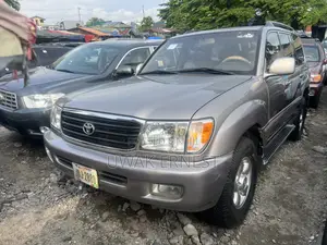 Toyota Land Cruiser 4x4 2004 Silver