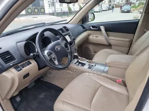 Toyota Highlander 2013 White