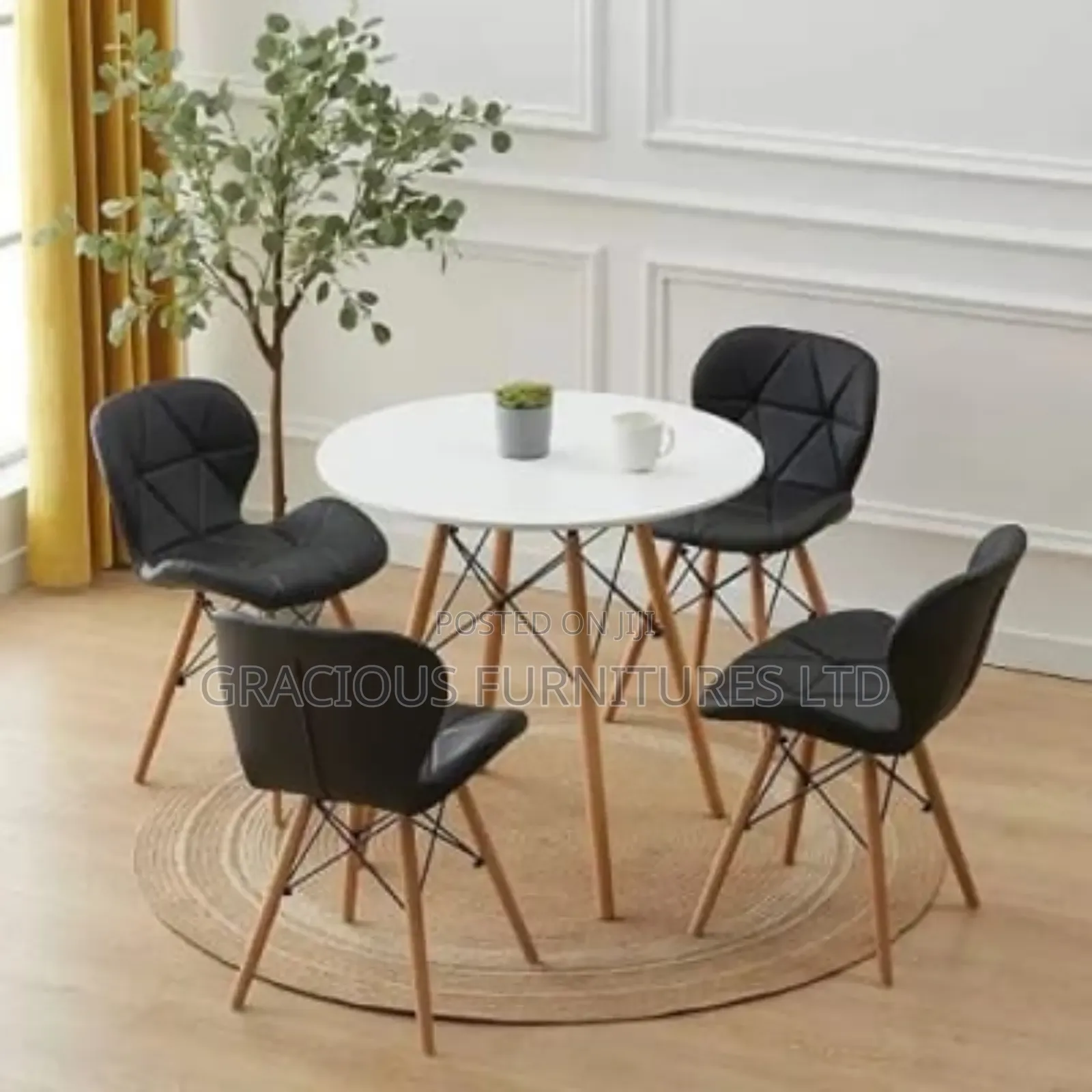 Dining Table With 4 Leather Dining Chairs