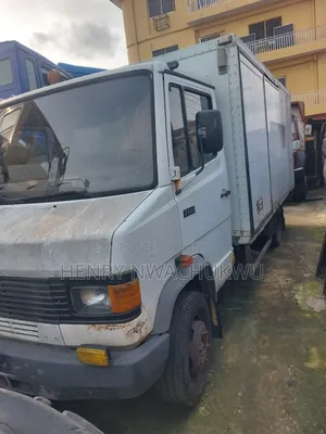 Benz 710d Mini Truck Box Body Foreign Used