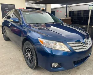 Photo - Toyota Camry 2010 Blue