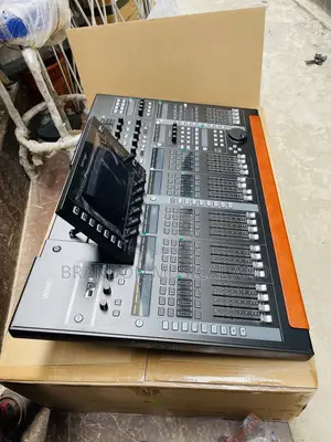 48 Channels Wing Digital Mixer