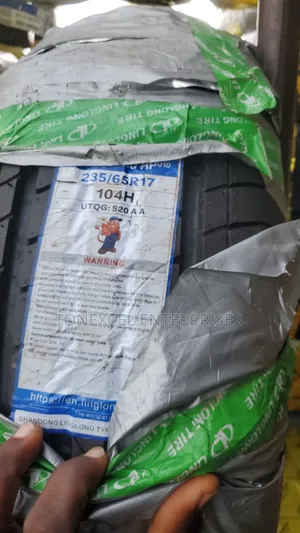 225/65/17 Tubeless Tires