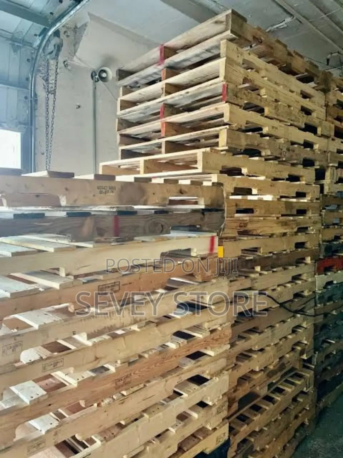 Pallet Wood for Harvesters Storage