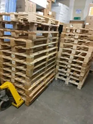 Pallet Wood for Harvesters Storage