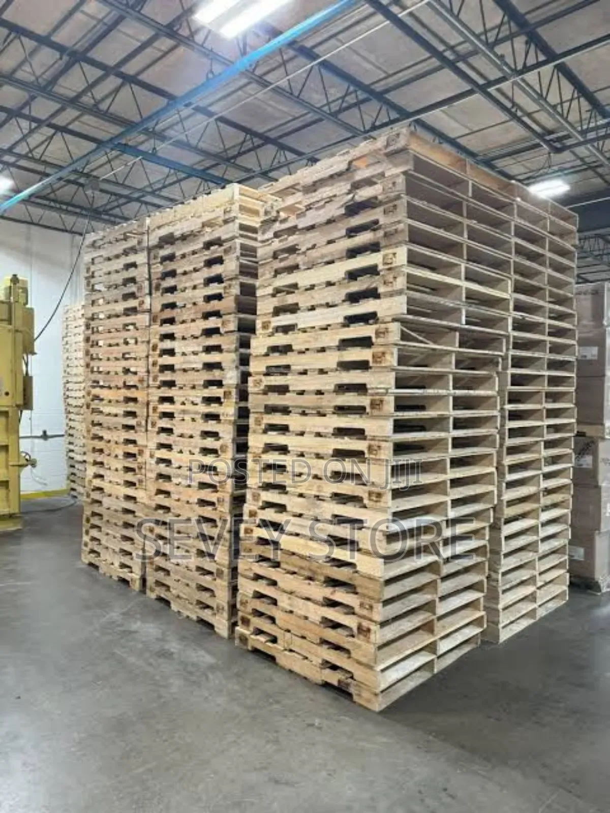 Pallet Wood for Harvesters Storage