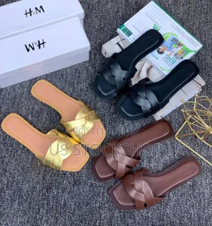 Photo - H&M Quality Slippers