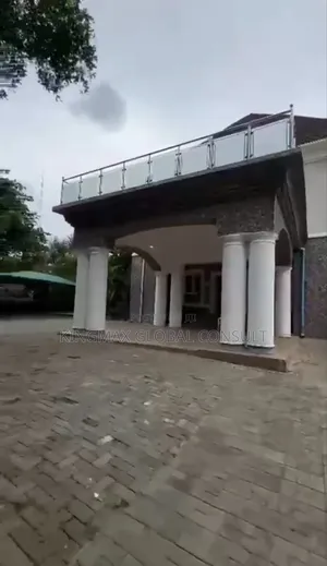 Furnished 7bdrm Duplex in Minister Quarters for sale