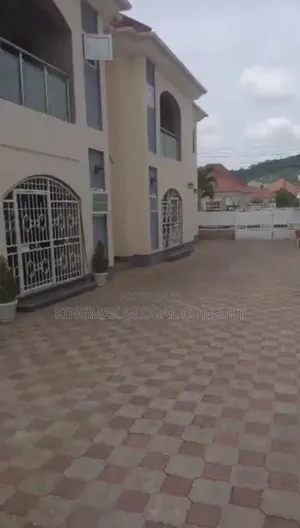 Furnished 4bdrm Duplex in Life Camp Abuja for sale