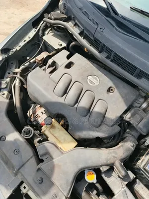 Nissan Versa 2010 Beige