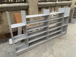 Photo - Skilled Carpenter For Beds, Kitchen Cabinets And Chairs.