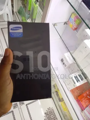New Samsung Galaxy S10 128 GB Blue