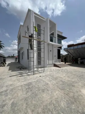 4bdrm Duplex in Oluyole Estate for sale