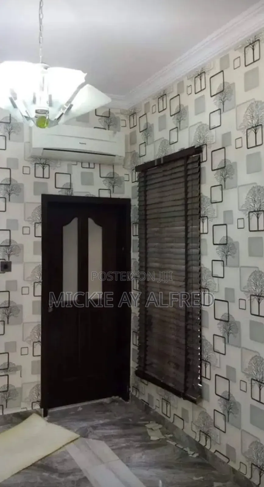 Wallpaper Fitting Guru