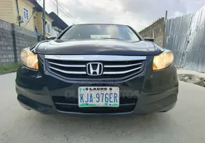 Photo - Honda Accord 2012 Black