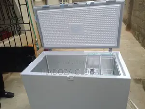 Solid Construction Lg Chest Freezer With 280l Capacity