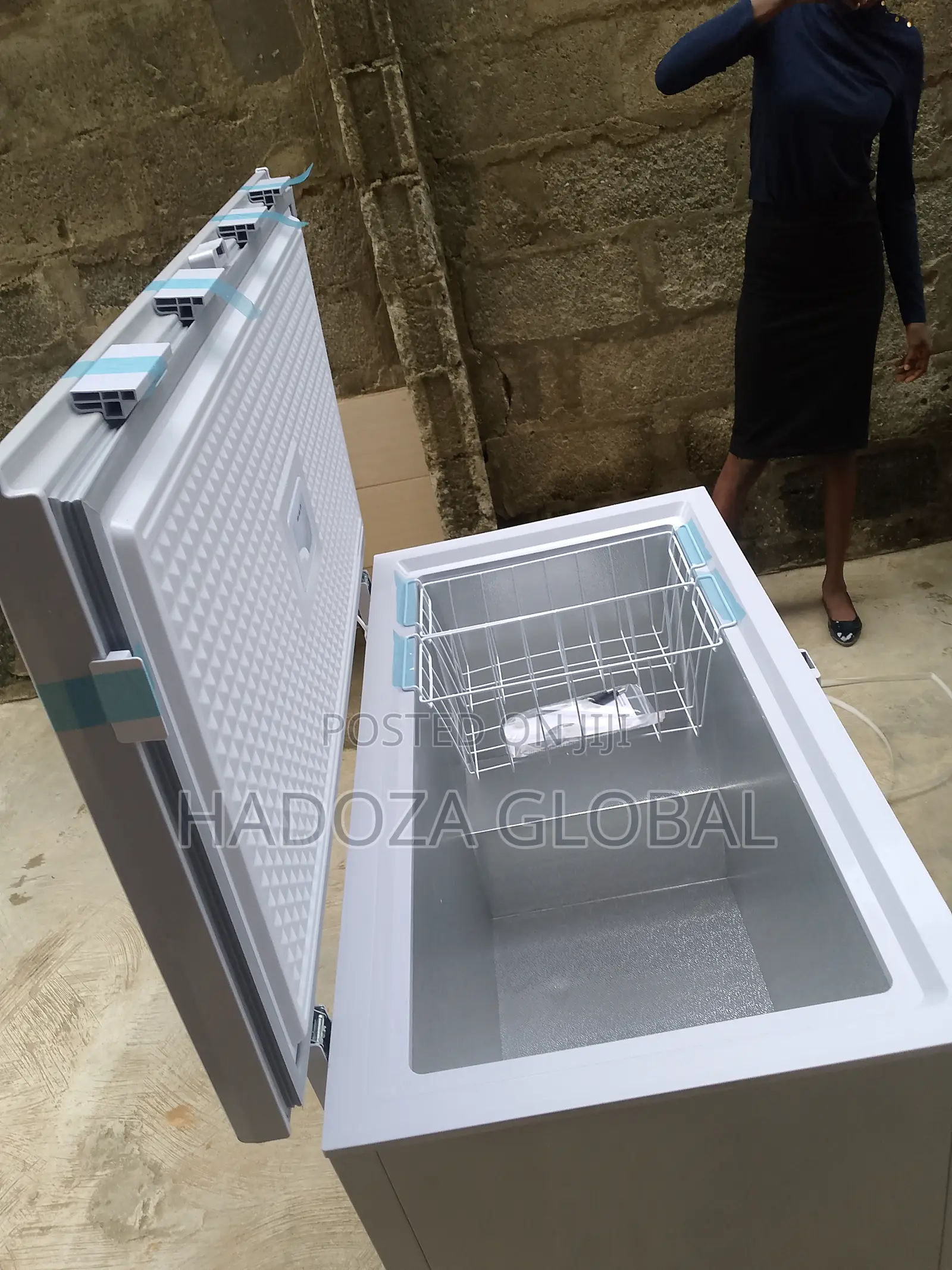Chest Freezer With Super Freezing Function - Lg 280l