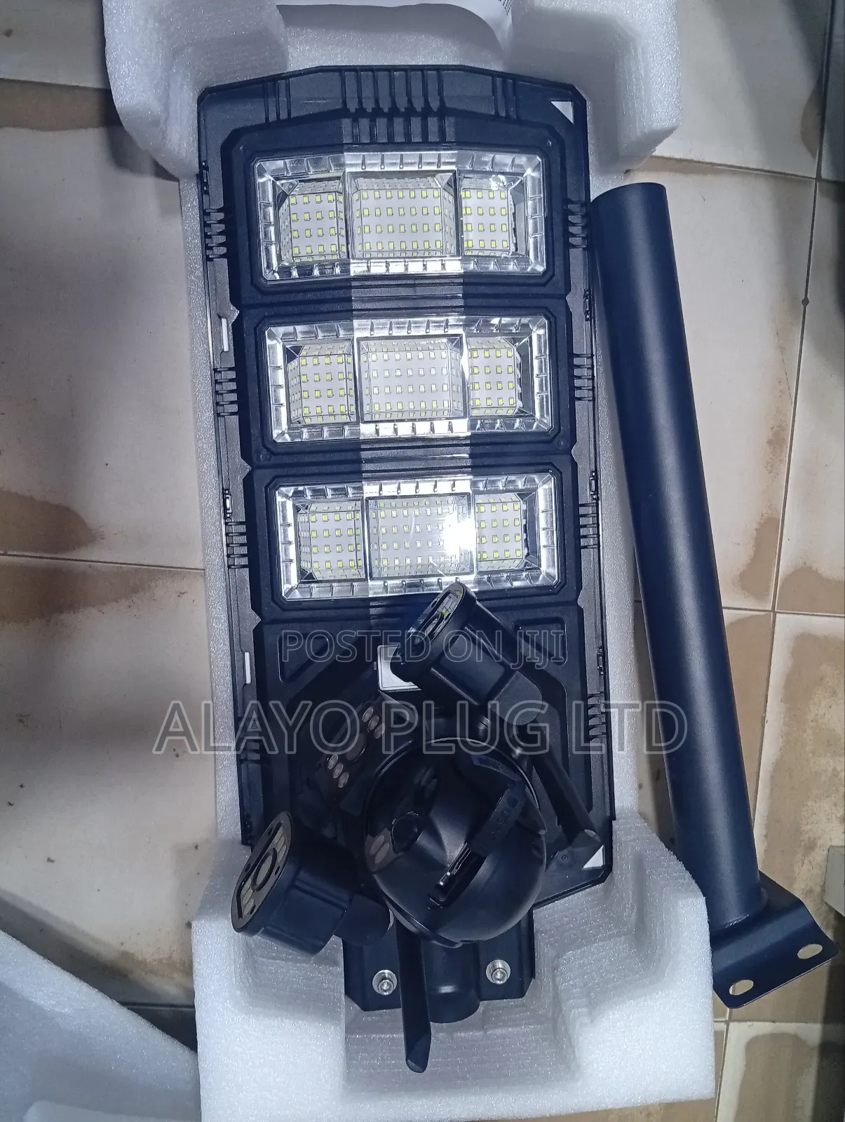 4in1 Ai Solar Camera+ Lighting