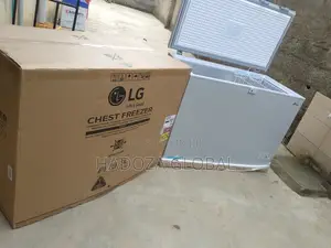Freeze Strong, Run Silent - Lg Chest Freezer - 280l