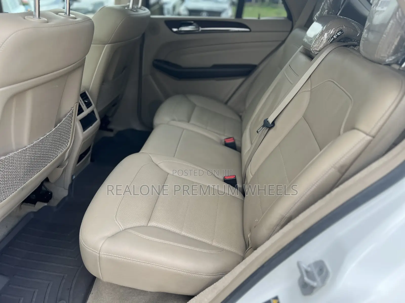 Mercedes-Benz M Class 2015 White