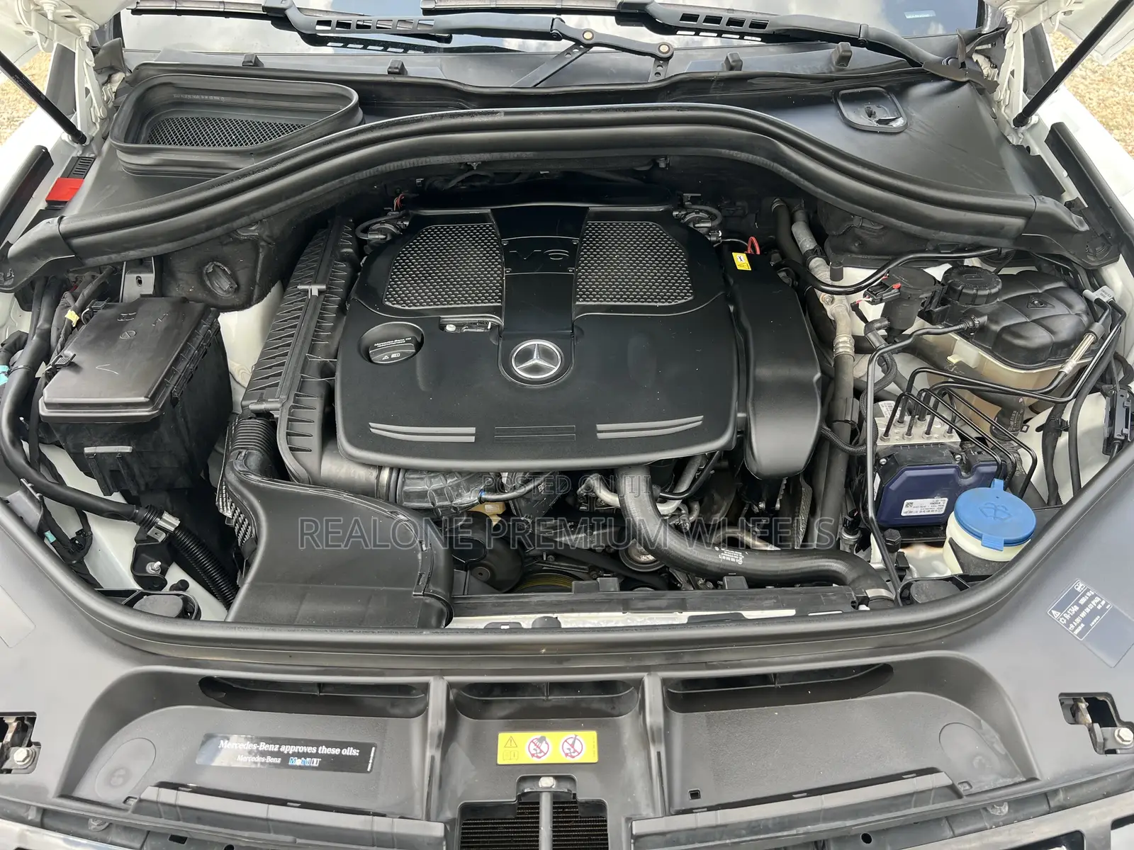 Mercedes-Benz M Class 2015 White